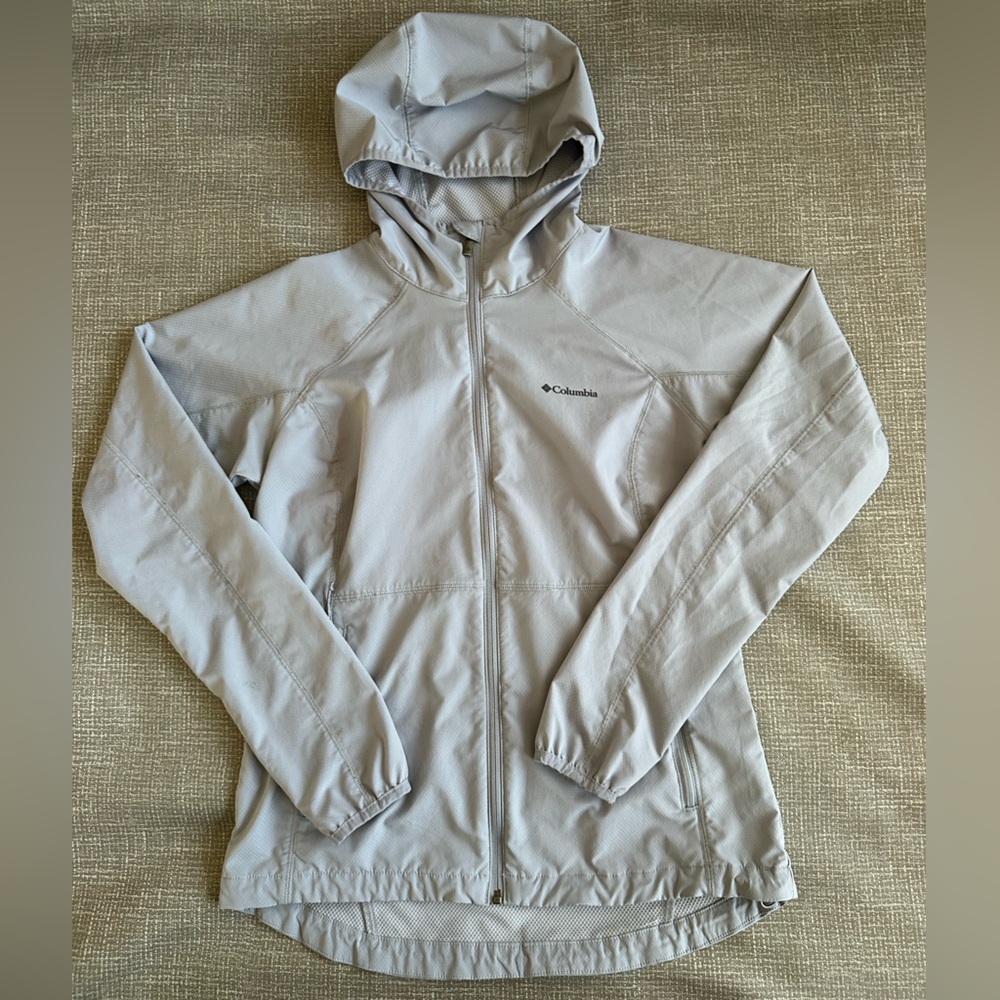 Columbia Women’s Fitted Lilac/gray size Medium